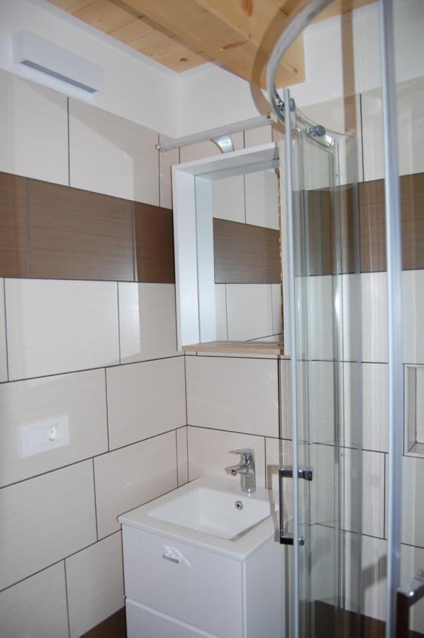 Apartma Hiska Dobravlje Ngoại thất bức ảnh